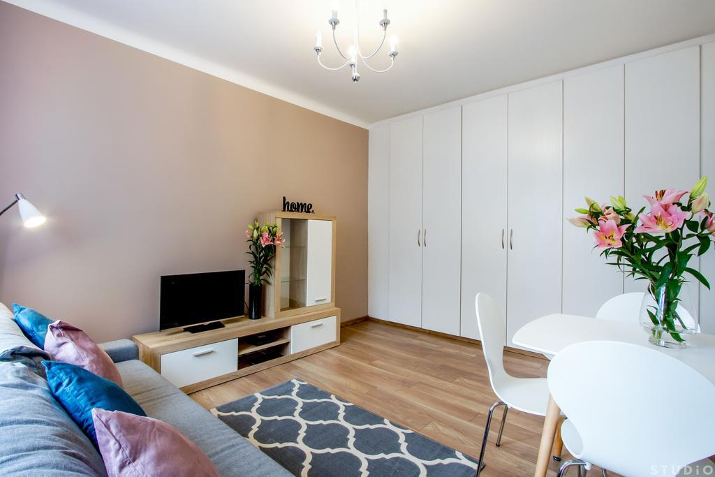 Clicktheflat Avenue Place Apart Rooms วอร์ซอ ภายนอก รูปภาพ